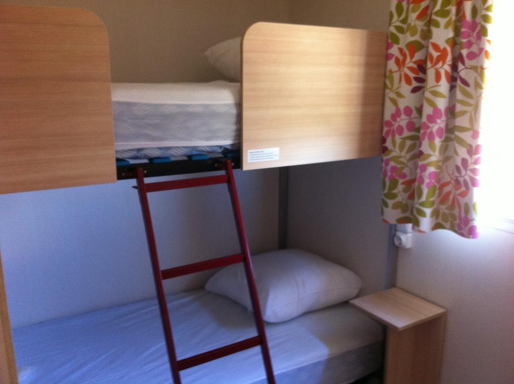 Hotel Team Holiday - Camping Mer Et Camargue Calvisson Zimmer foto